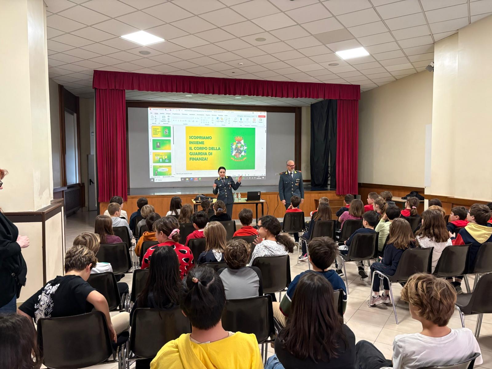 EDUCAZIONE ALLA LEGALITÀ ECONOMICA CON LA GUARDIA DI FINANZA